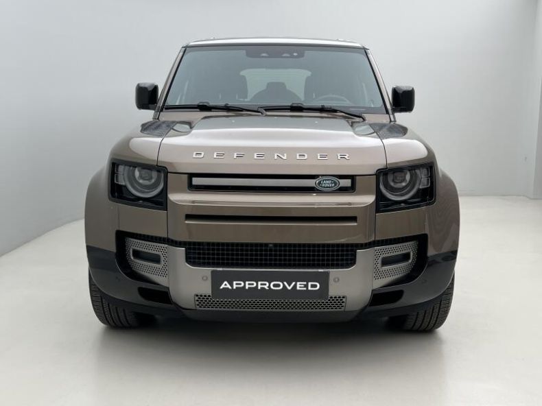 Land Rover Defender - hlavní fotka