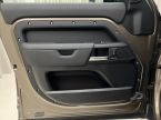 Land Rover Defender - fotka číslo 6