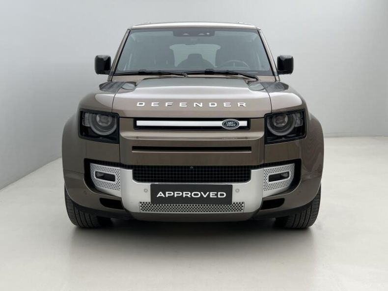 Land Rover Defender - hlavní fotka