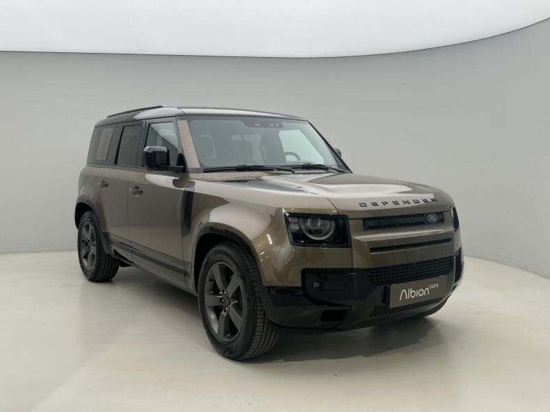 Land Rover Defender - hlavní fotka