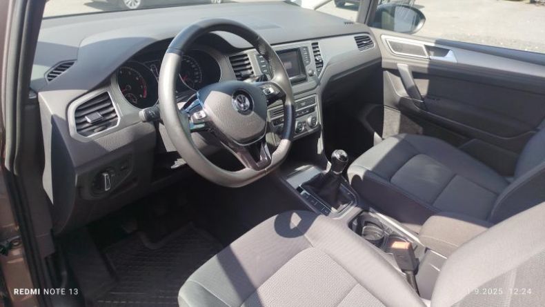 Volkswagen Golf - hlavní fotka