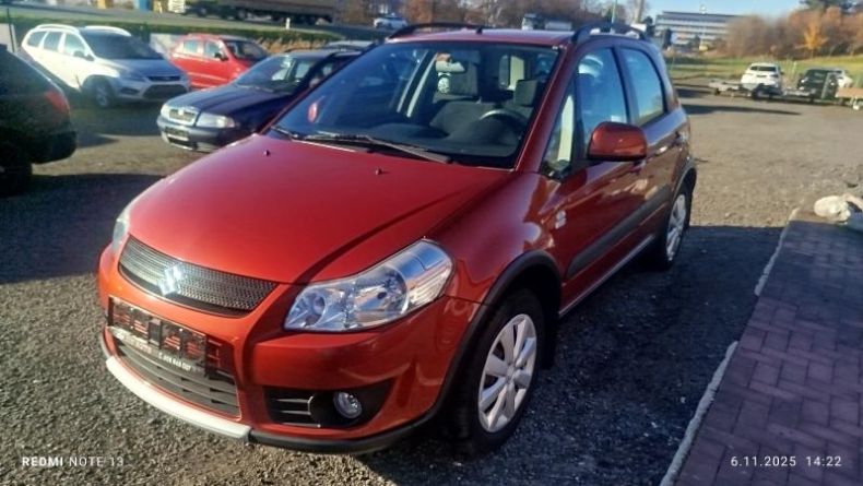 Suzuki SX4 - hlavní foto