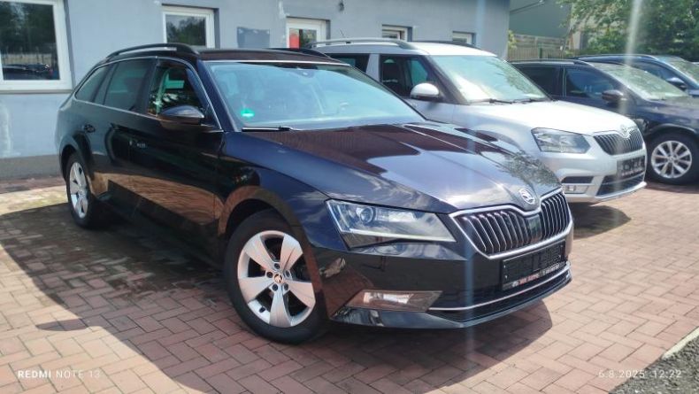Škoda Superb - hlavní foto