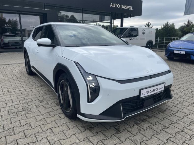 Kia EV4 - hlavní fotka