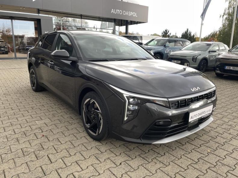 Kia K4 - hlavní foto