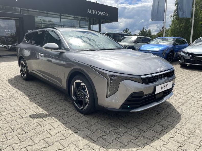 Kia K4 Sportswagon - hlavní foto