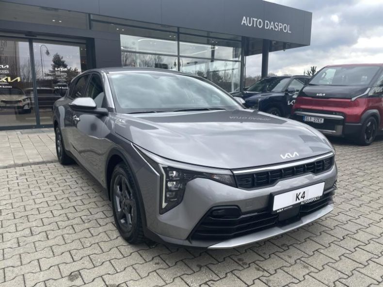 Kia K4 - hlavní fotka