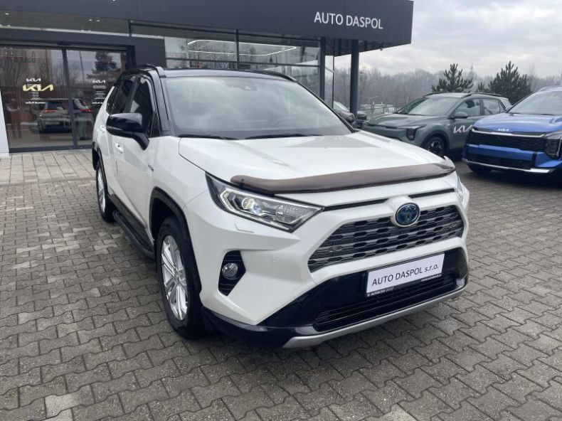 Toyota RAV 4 - hlavní fotka