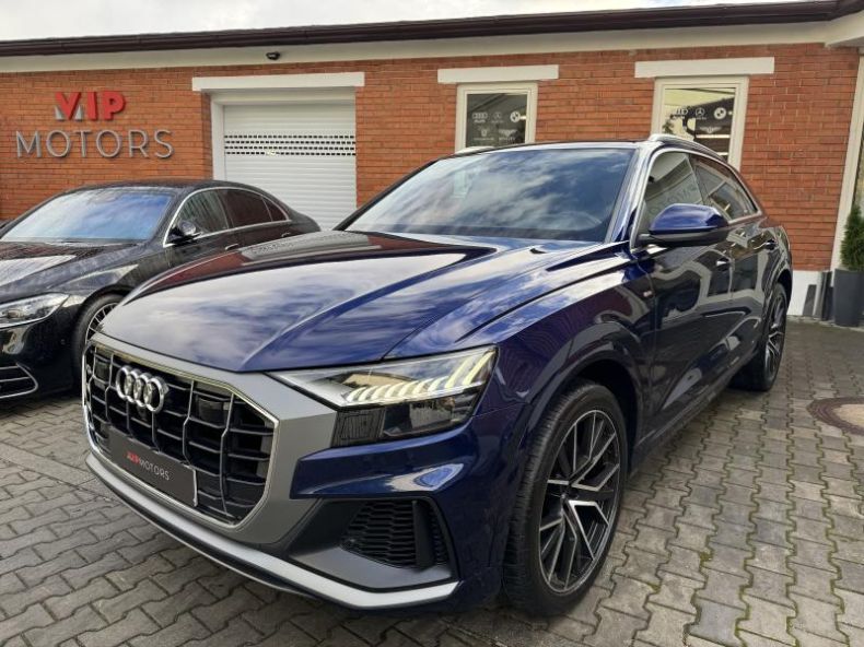 Audi Q8 - hlavní foto