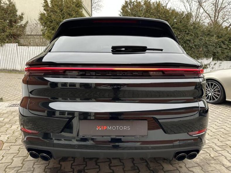 Porsche Cayenne - hlavní fotka