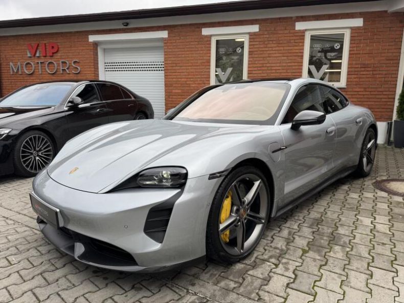 Porsche Taycan - hlavní foto