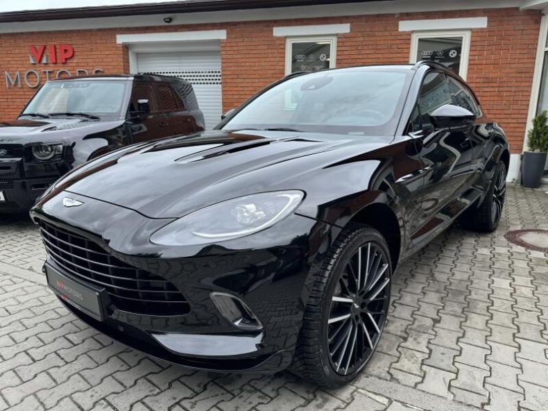 Aston Martin DBX - hlavní fotka