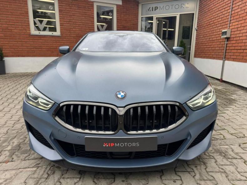 BMW Řada 8 - hlavní fotka