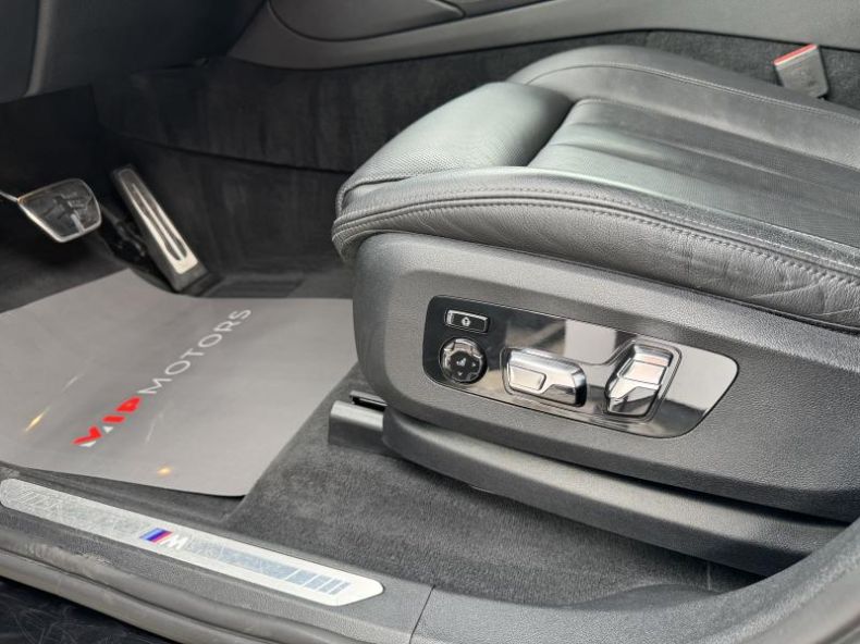BMW X6 - hlavní fotka