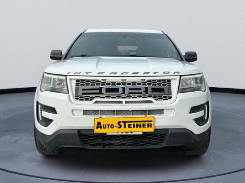 Ford Explorer - hlavní foto