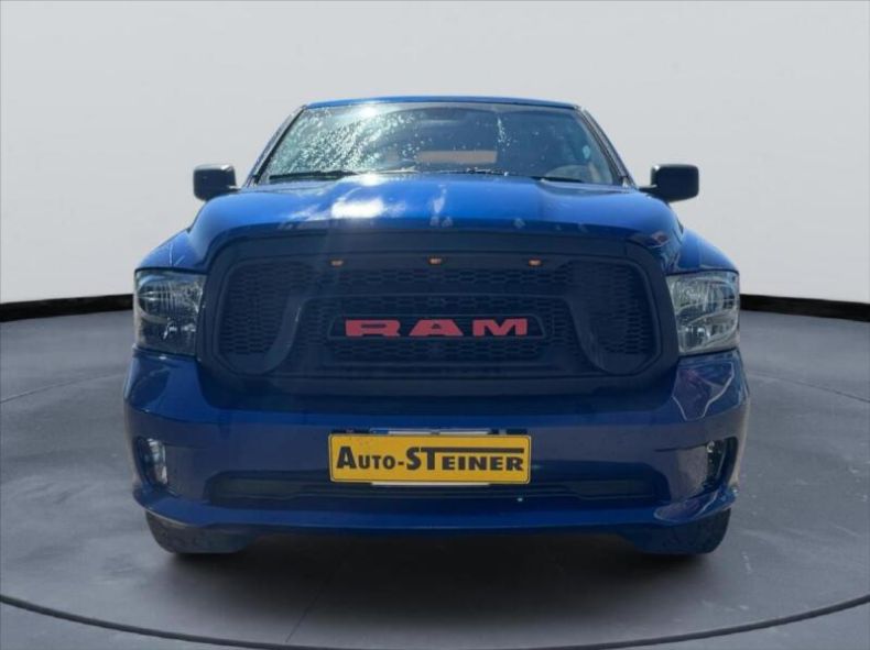 Dodge RAM 1500 - hlavní foto
