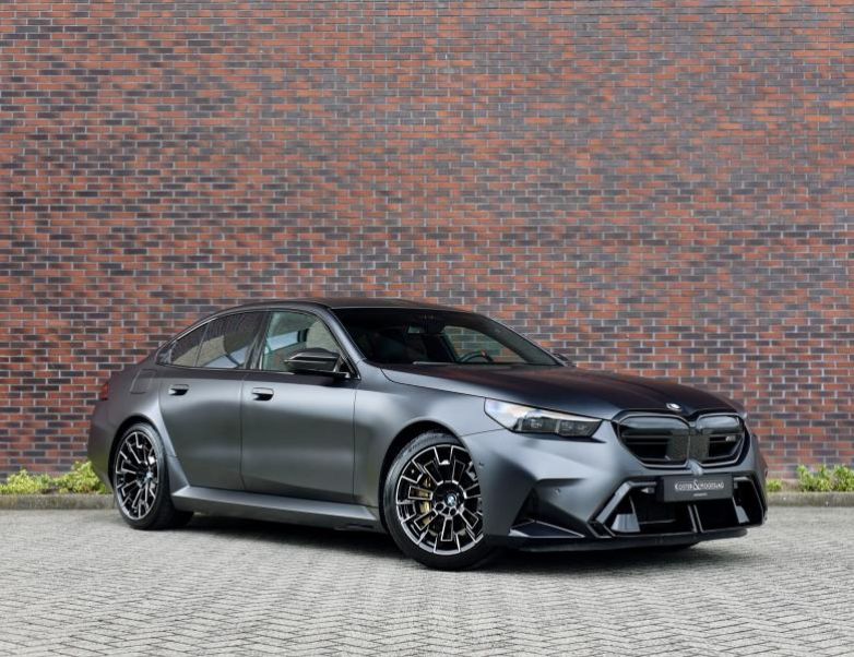 BMW M5 - hlavní fotka