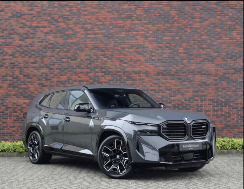 BMW XM - hlavní foto