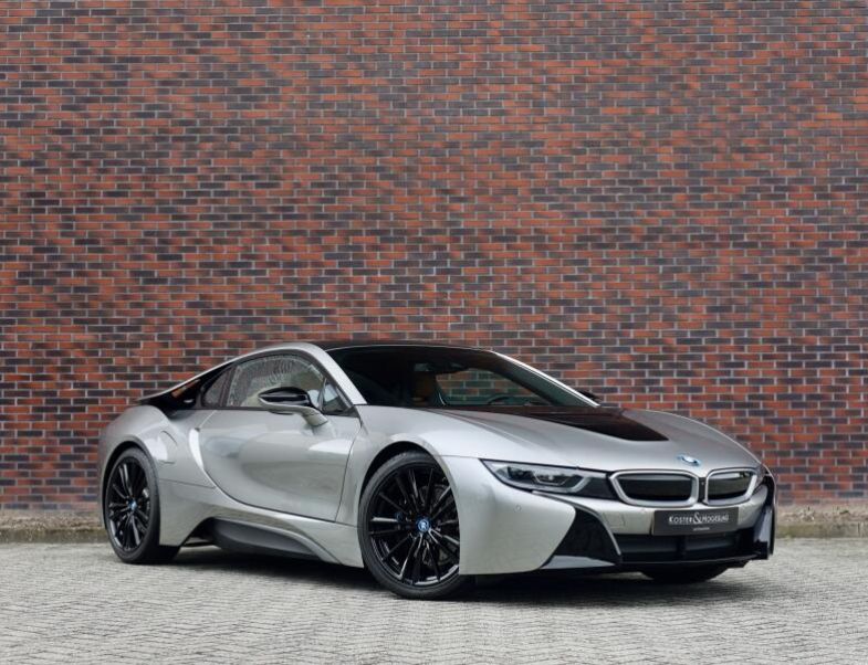 BMW i8 - hlavní foto