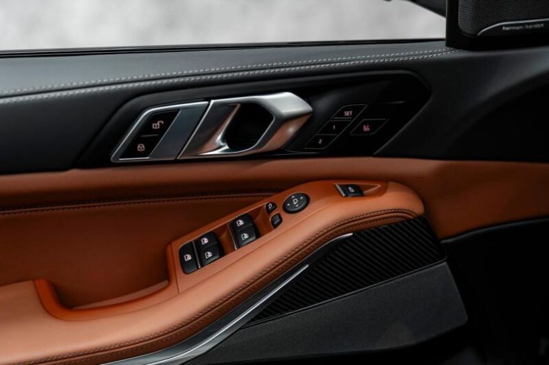 BMW X5 - hlavní fotka