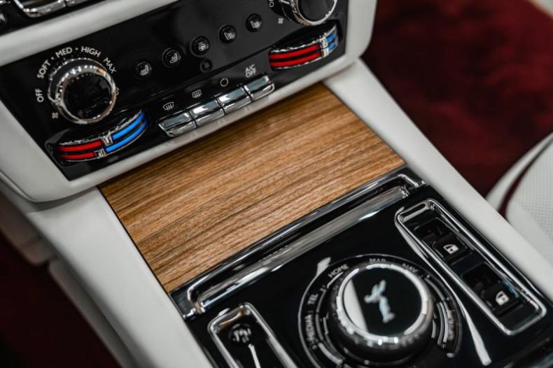 Rolls-Royce Spectre - hlavní fotka