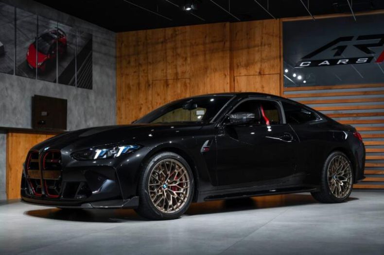 BMW M4 - hlavní fotka inzerátu