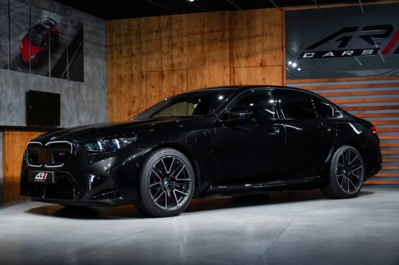 BMW M5 - hlavní fotka inzerátu