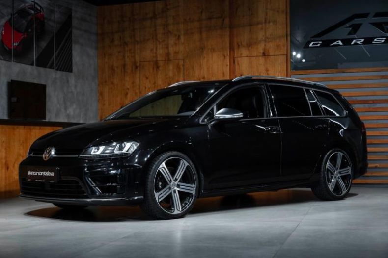 Volkswagen Golf - hlavní foto