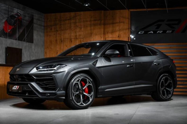 Lamborghini Urus - hlavní foto