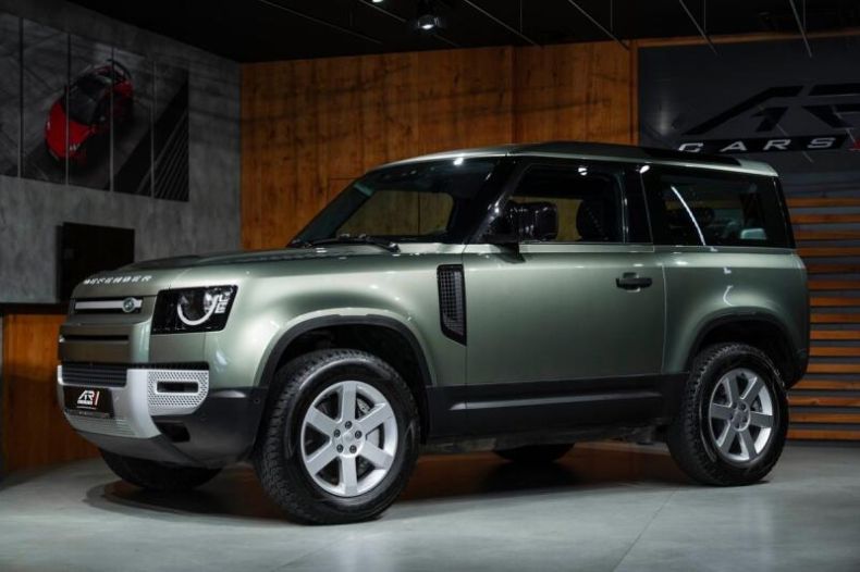 Land Rover Defender - hlavní foto