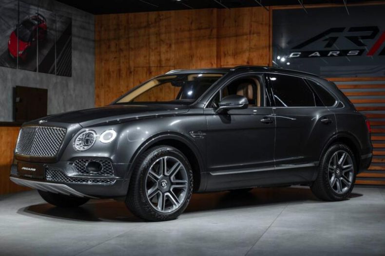 Bentley Bentayga - hlavní foto