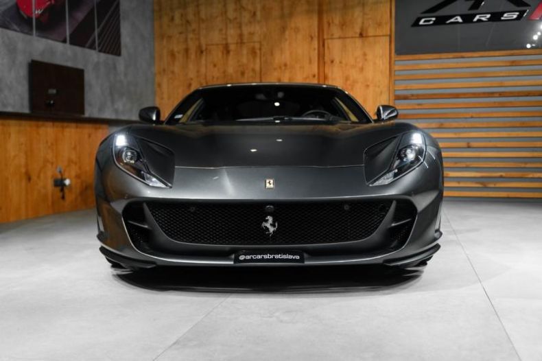 Ferrari 812 Superfast - hlavní fotka