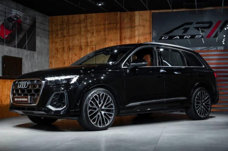 Audi Q7 - hlavní foto