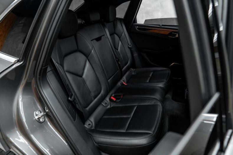 Porsche Macan - hlavní fotka