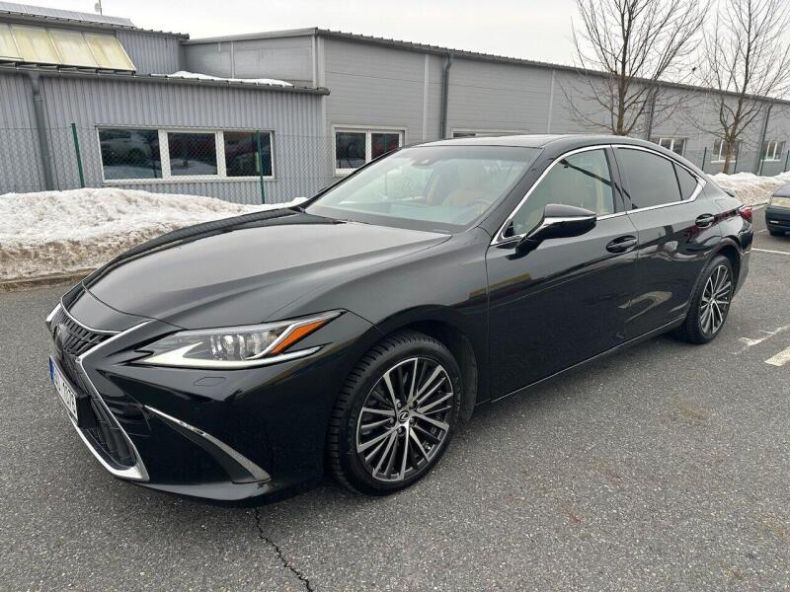 Lexus ES 300h - hlavní foto