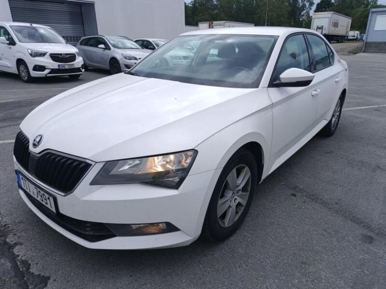 Škoda Superb - hlavní fotka