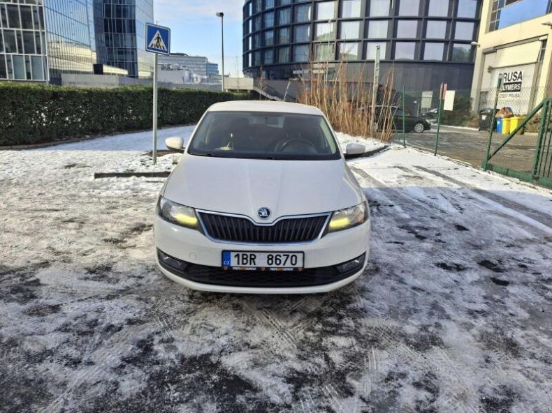 Škoda Rapid - hlavní foto