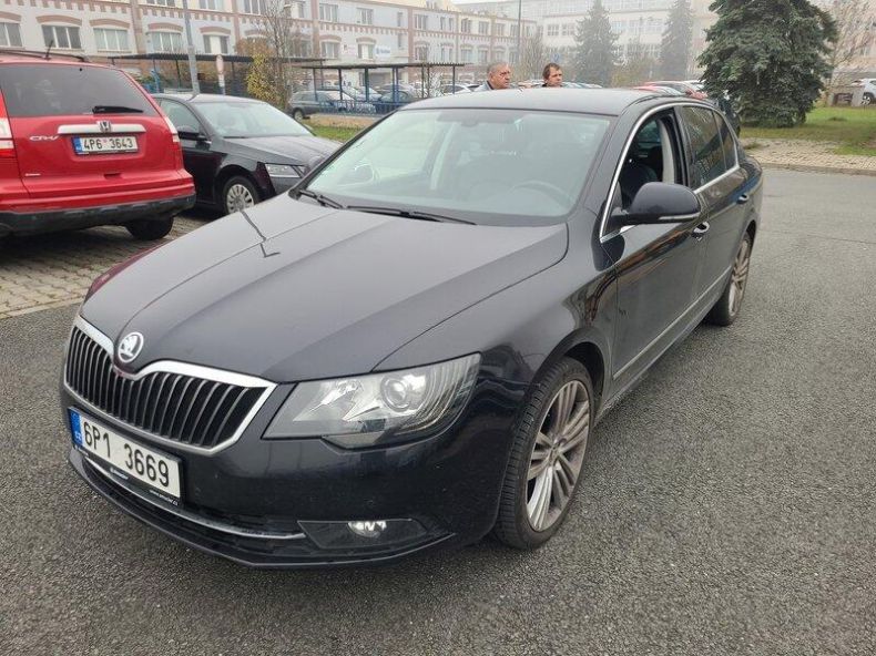 Škoda Superb - hlavní foto