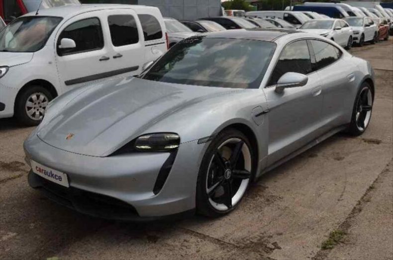 Porsche Taycan - hlavní foto