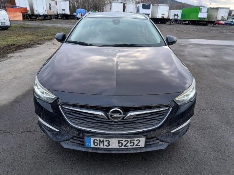 Opel Insignia - hlavní foto