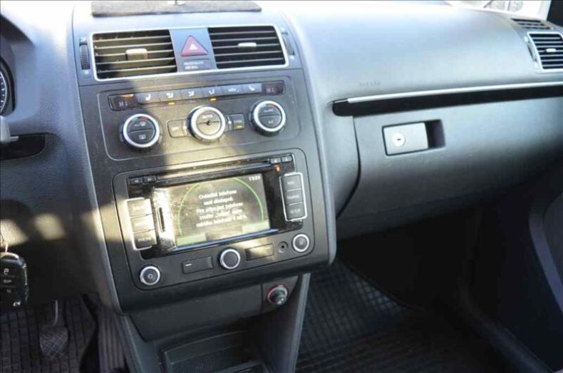 Volkswagen Touran - hlavní fotka