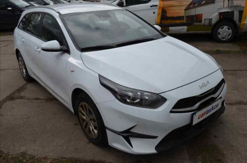 Kia Cee'd - hlavní fotka