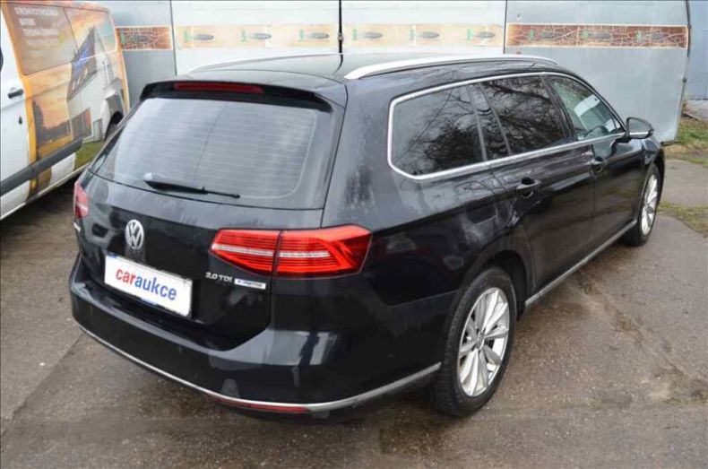 Volkswagen Passat - hlavní fotka