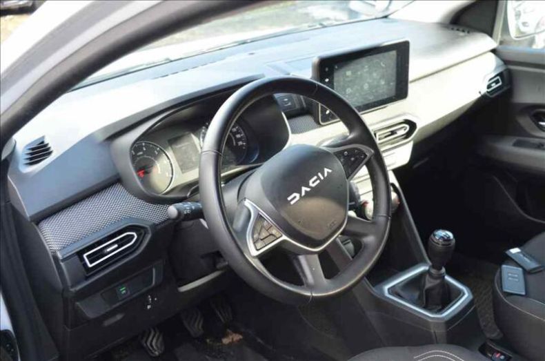 Dacia Sandero - hlavní fotka