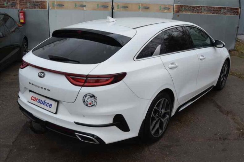 Kia Cee'd - hlavní fotka