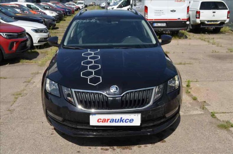 Škoda Octavia - hlavní fotka
