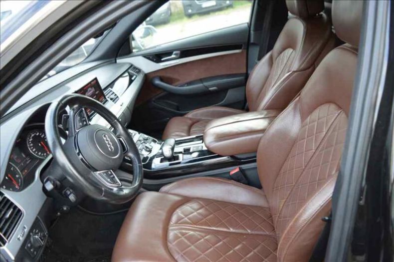 Audi A8 - hlavní fotka