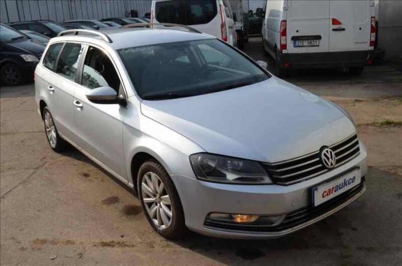 Volkswagen Passat - hlavní fotka