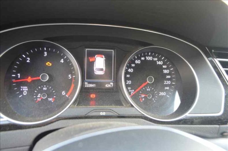 Volkswagen Passat - hlavní fotka