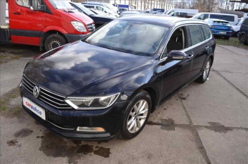 Volkswagen Passat - hlavní fotka inzerátu